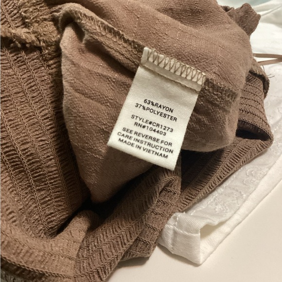 💗Cute crop top 💗 - Picture 4 of 4